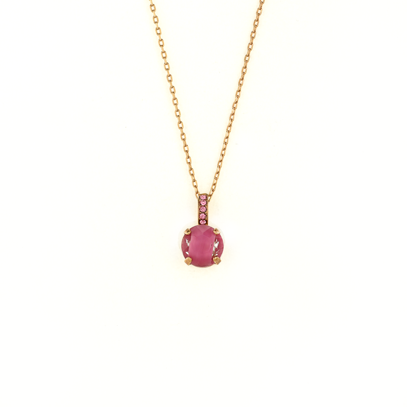 Lovable Round Pendant in "Love"
