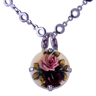 Extra-Luxurious Single Stone Pendant with Bale in "Painted-Flower"